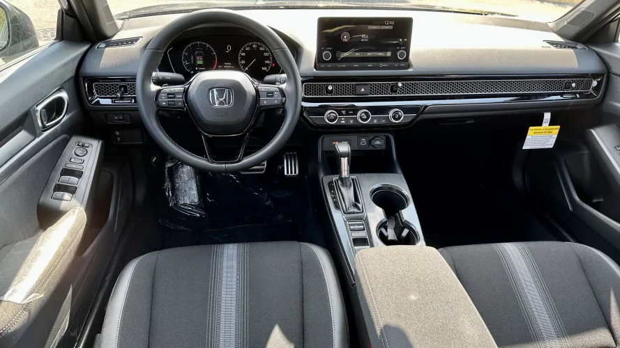 2023 Honda Civic Sport - interior