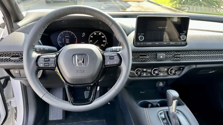 2023 Honda HR-V - interior panel