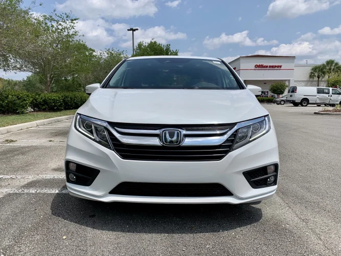 2023 Honda Odyssey EX-L - White - front