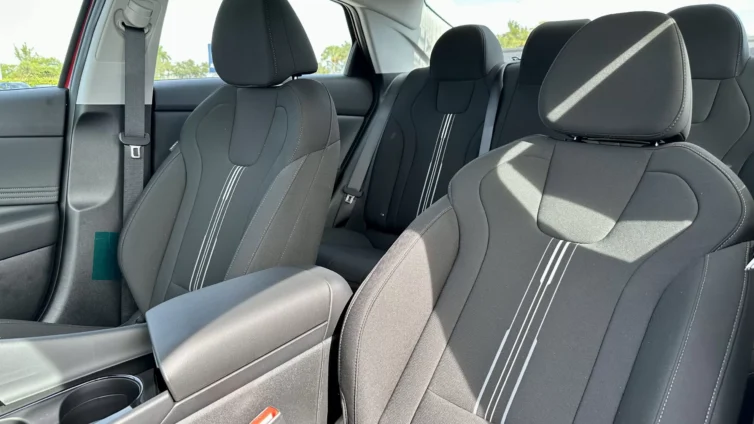2023 Hyundai Elantra SEL - interior driver seat grey cloth