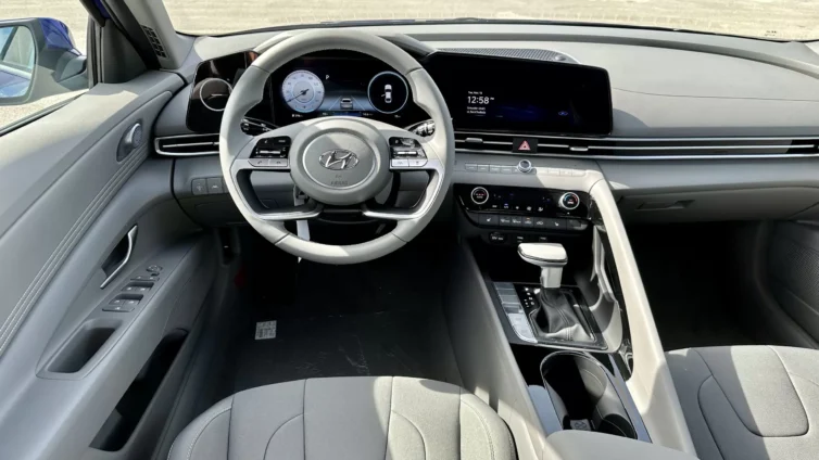 2023 Hyundai Elantra SEL - interior grey cloth