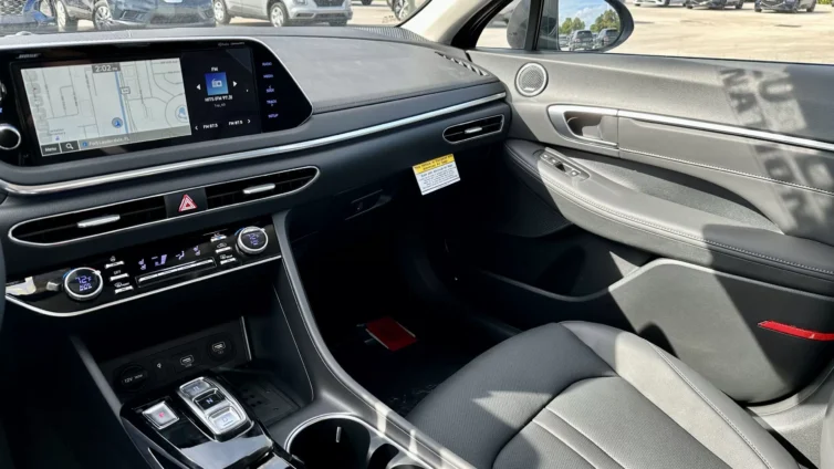 2023 Hyundai Sonata - interior 2 black leather