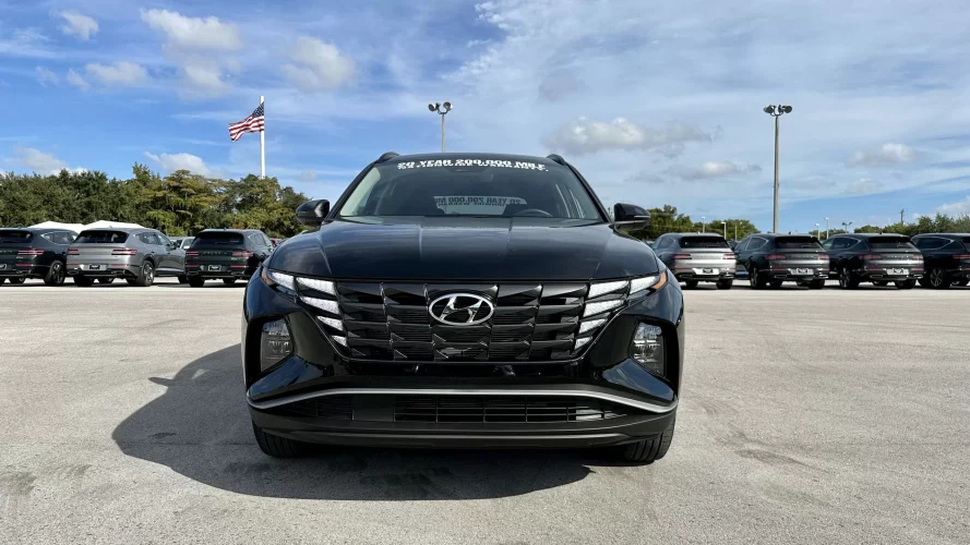 2023 Hyundai Tucson Black - front