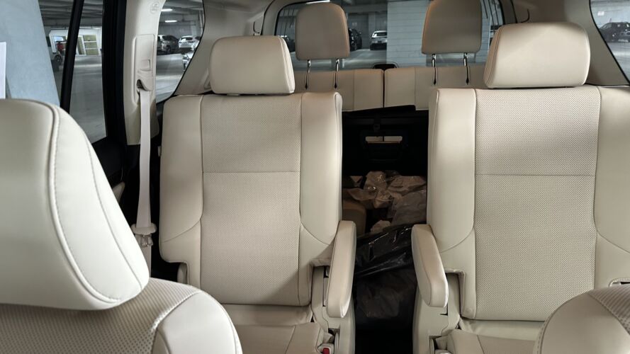 2023 Lexus GX 460 - interior beige back