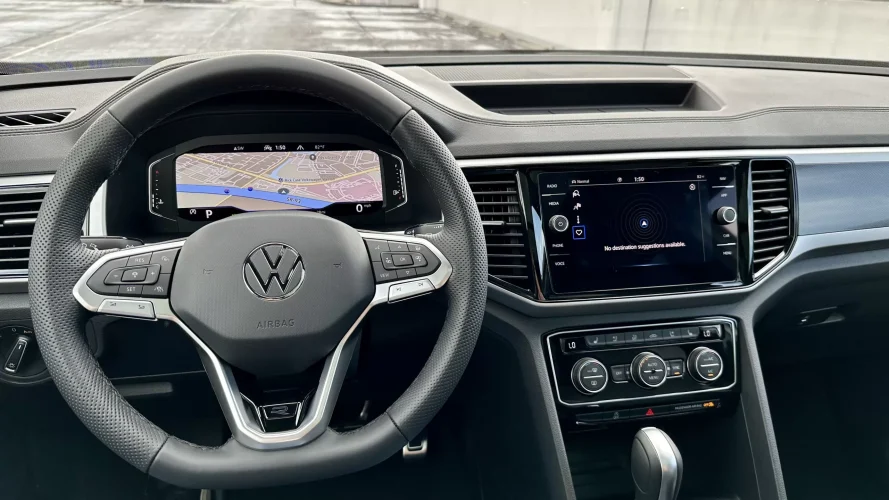 2023 VW Atlas Cross Sport SEL Premium - interior panel digital