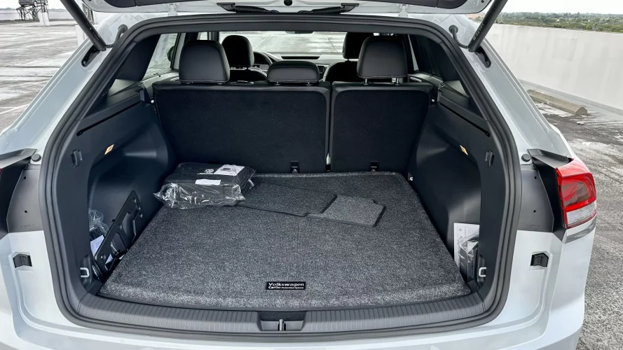 2023 VW Atlas Cross Sport SEL Premium - interior trunk