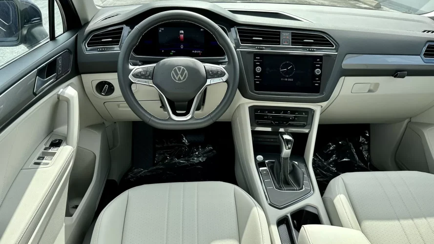 2023 VW Tiguan SEL - interior white leather
