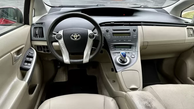 2010 Toyota Prius Hybrid 8-min