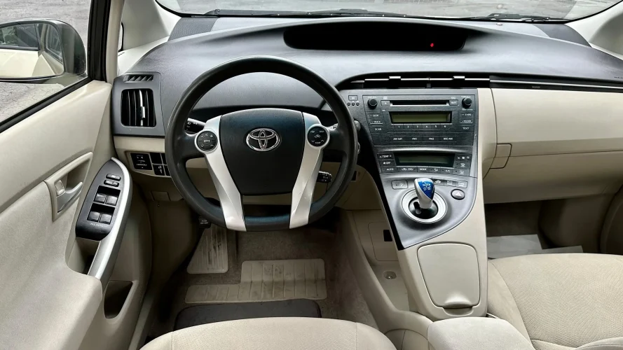 2010 Toyota Prius Hybrid 9-min