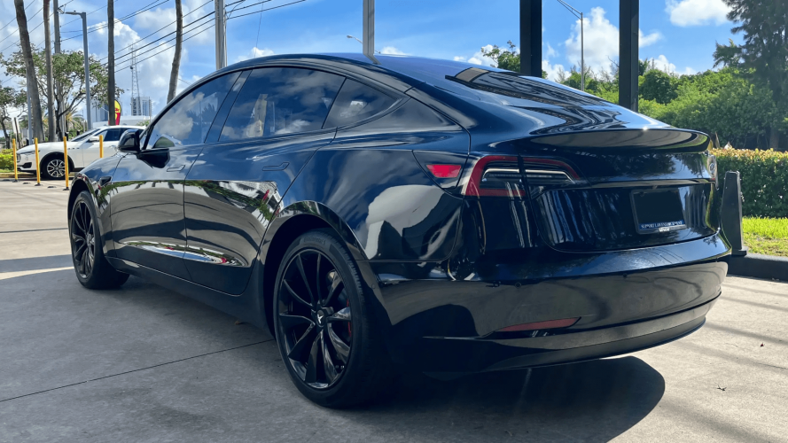 2018-Tesla-3-Long-Range-RWD-4-min-jpg