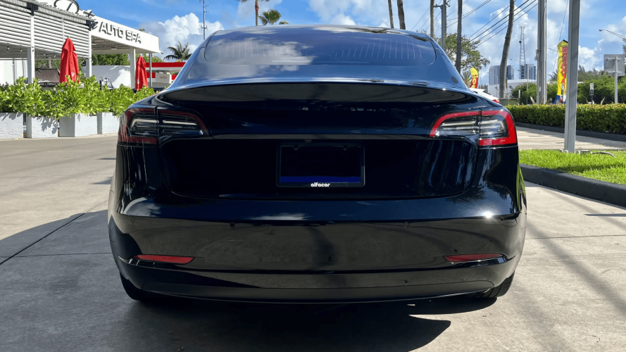 2018-Tesla-3-Long-Range-RWD-5-min-jpg