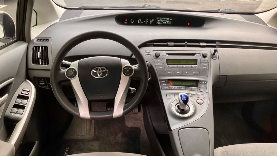 2013 Toyota Prius Hybrid - 6-min